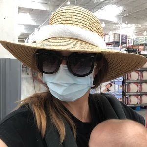 Meet your Posher, Christina